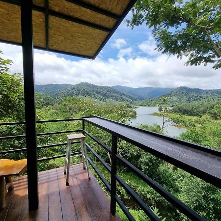 Baanhatsompaen Homestay Ranong Ngoại thất bức ảnh